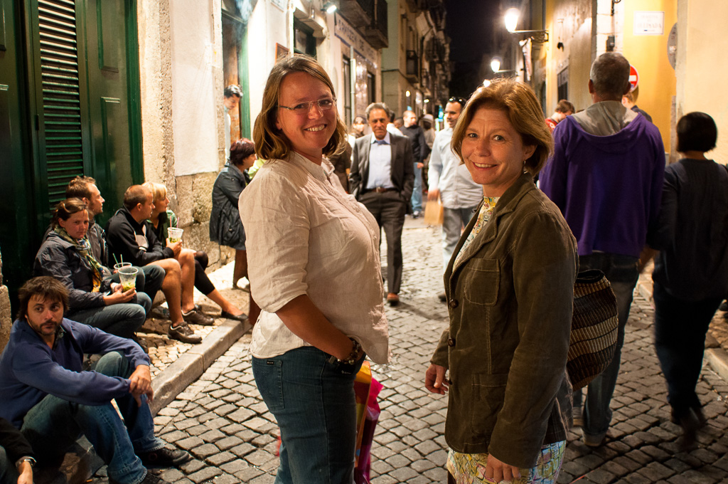 Hanne and Øyunn. Last night in Bairro Alto, Lison